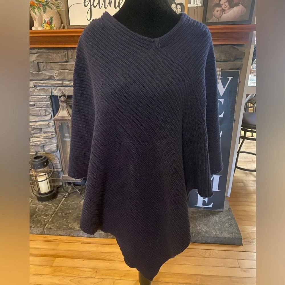 Chico's Navy V‑Neck Knit Poncho NWT
